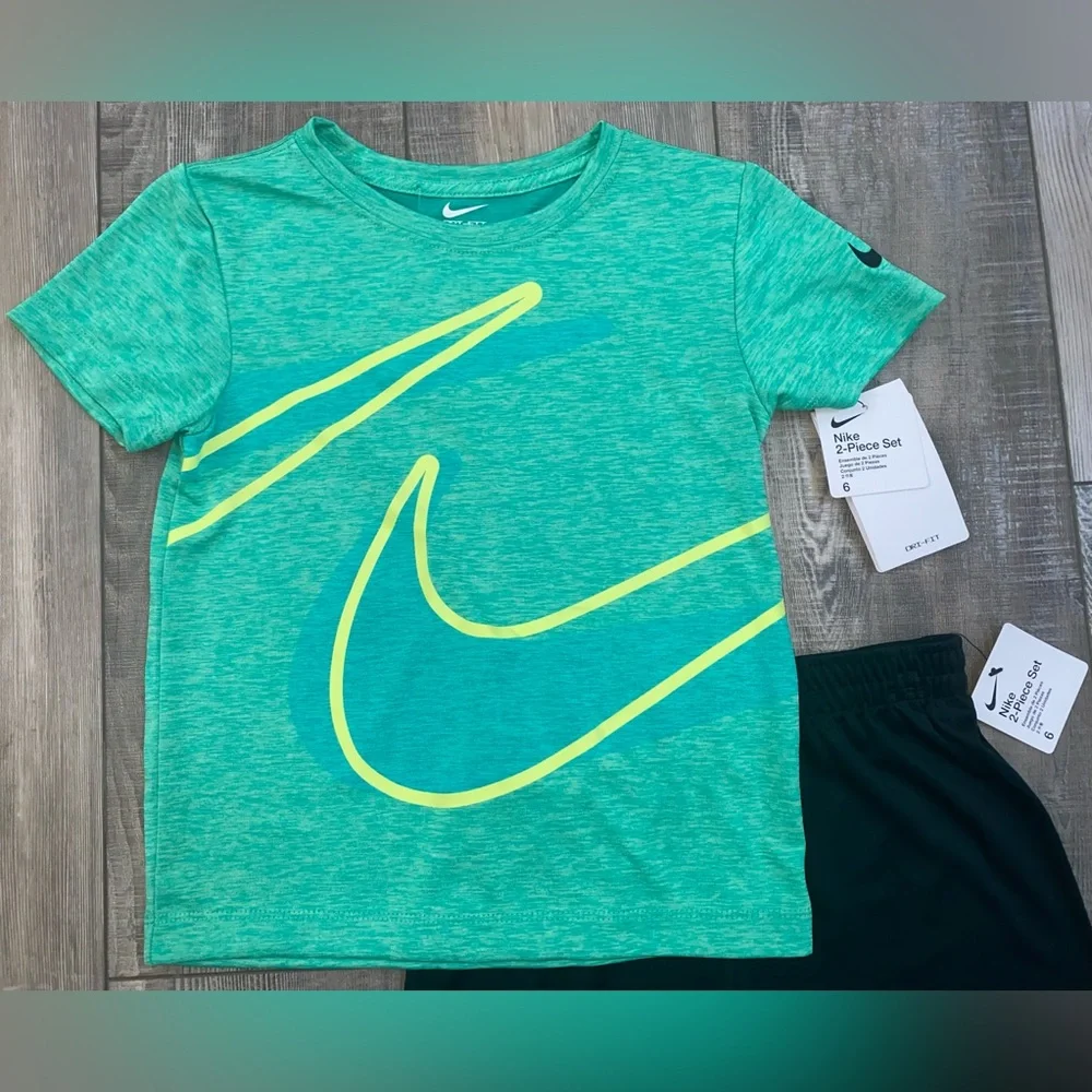 NWT Nike Dri-FIT Teal Blue Neon Black Short Sleeve T-Shirt and Short Set Boy’s 6 - Picture 2 of 6